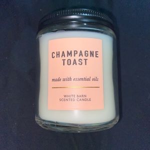 Bath & Body Works candle